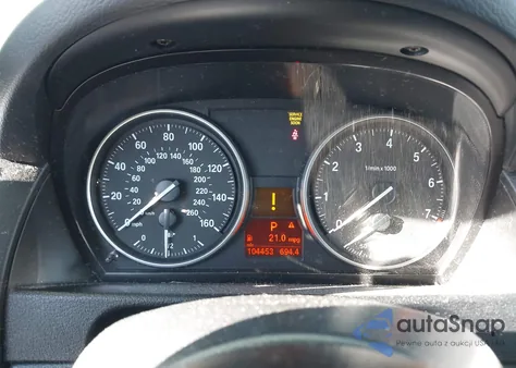 2014 BMW X1 xDrive28I z USA, uszkodzony, nr VIN WBAVL1C52EVY19092